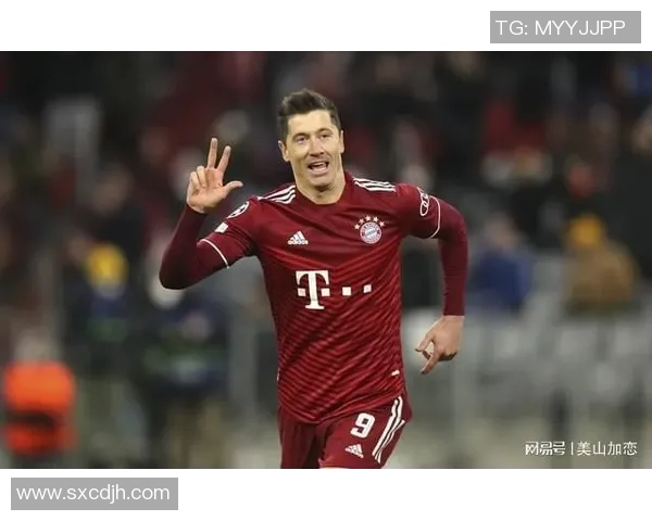 莱万背叛旧主加盟巴萨拜仁球迷怒斥其忘恩负义行为